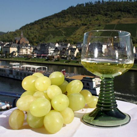 Hotel Karl Noss Cochem Exterior photo